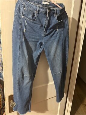 BARREL JEANS SIZE8